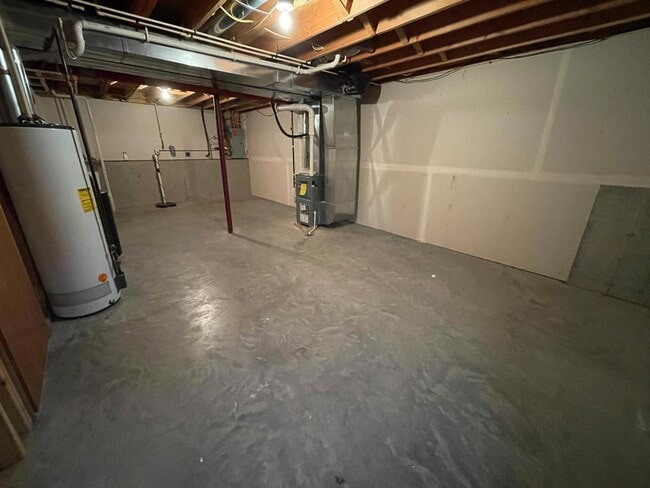 Building Photo - 519 Blaser Dr