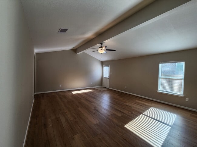 Building Photo - 22527 Cloverland Field Dr