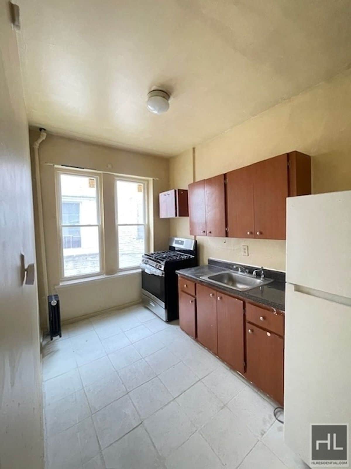 Building Photo - 888 Belmont Ave