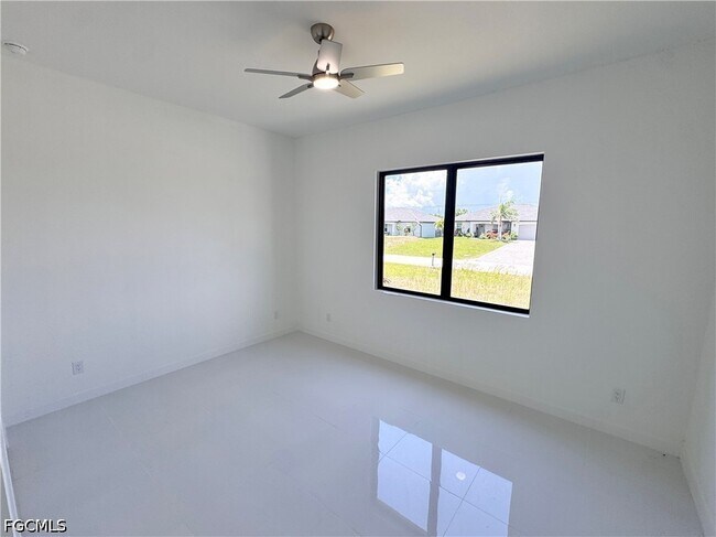 Building Photo - 4206 NW 32nd Ln