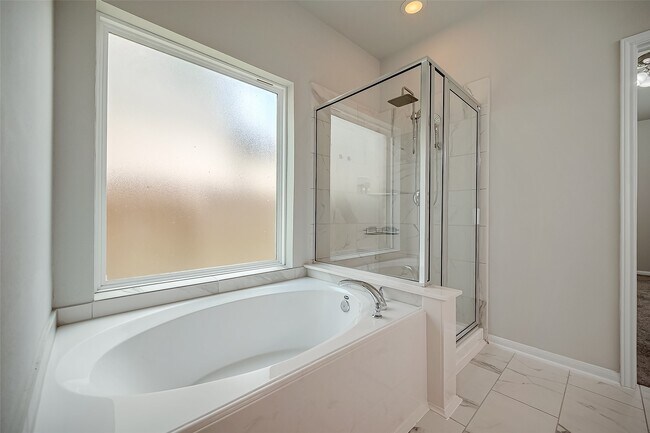 Building Photo - 3423 Hackberry Tree Ln