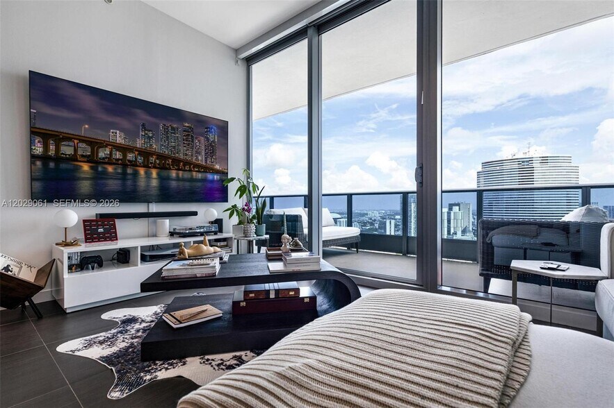 Building Photo - 200 Biscayne Boulevard Way