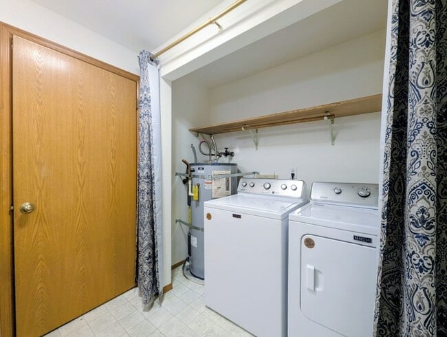 Building Photo - 3Bd/1.5ba Lake Stevens Duplex