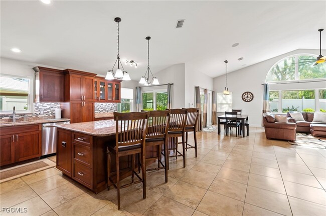 Building Photo - 1250 Silverstrand Dr