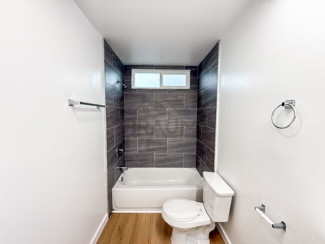 Building Photo - 13347 Victory Blvd