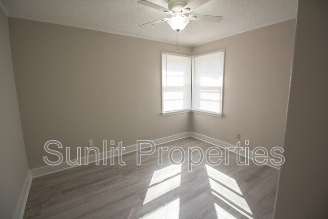 Building Photo - 2590 Danielsville Rd