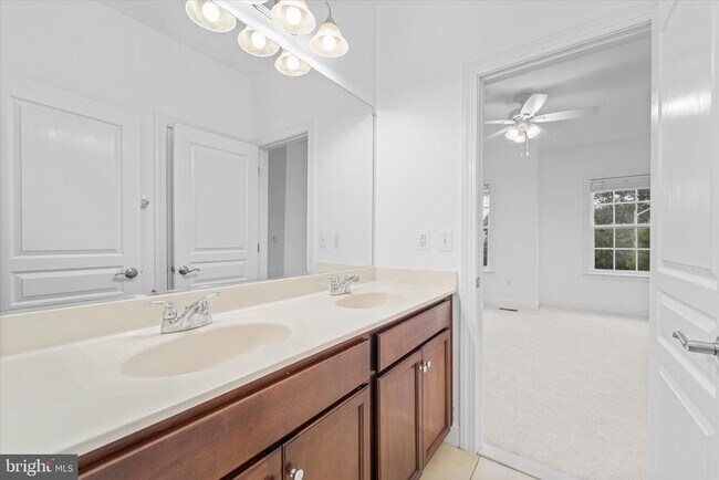 Building Photo - 8901 Hargrove Ct