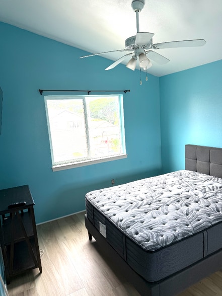 Building Photo - 647 Meakanu Ln