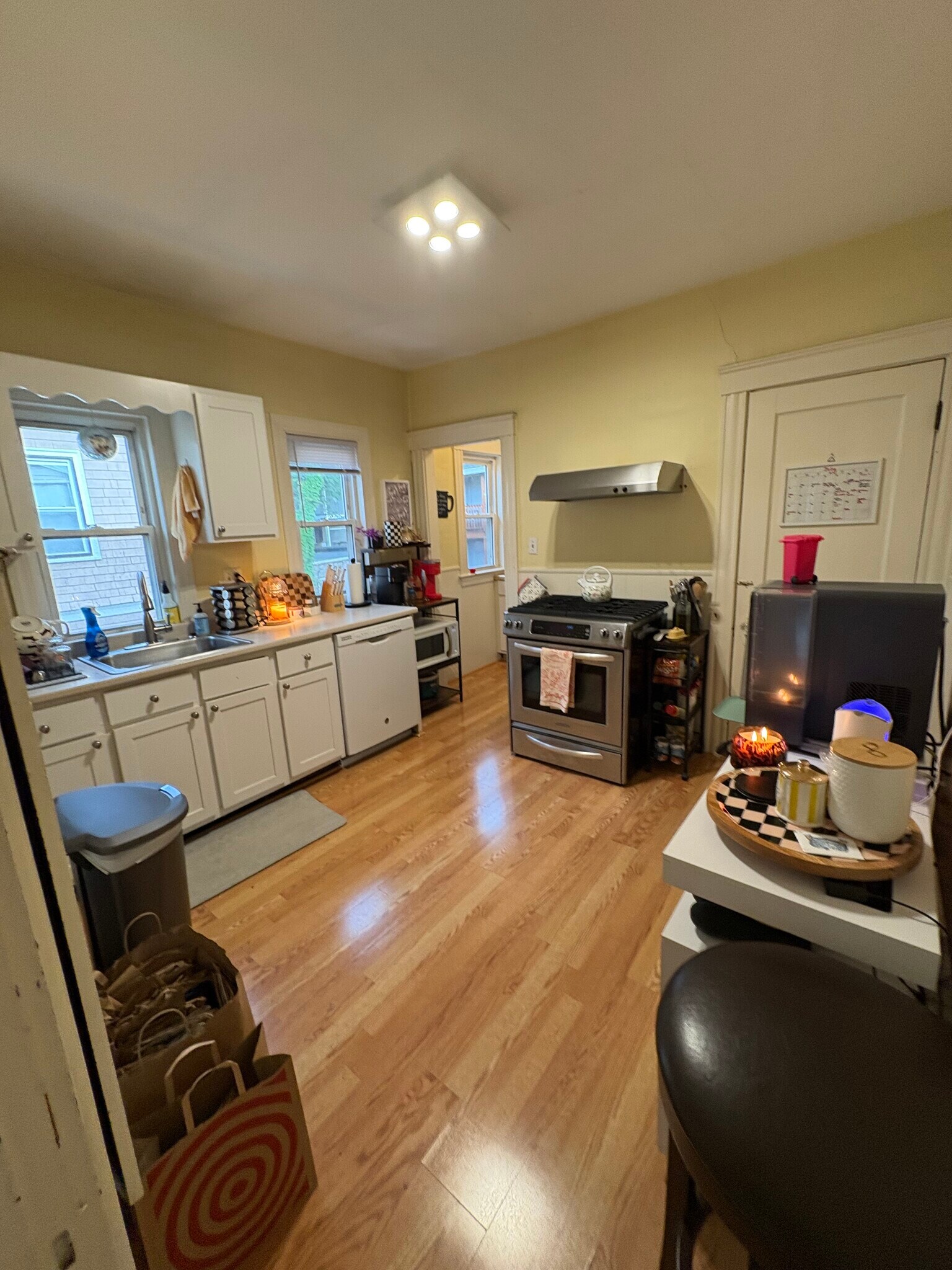 Building Photo - 34 Sunset Rd