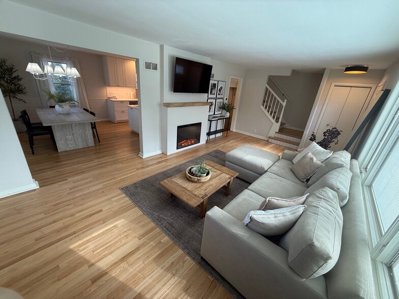 Building Photo - 5350 N Navajo Ave