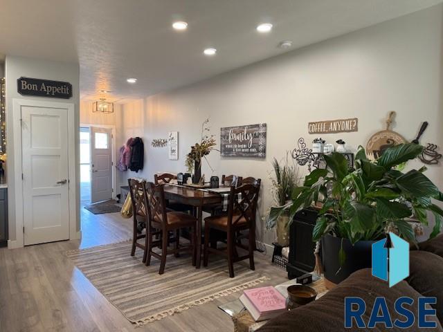 Building Photo - 4417 E Leubecher Pl