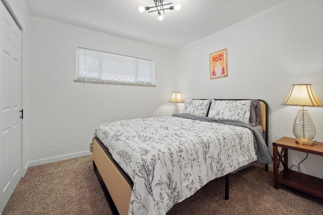 Building Photo - 6050 E Alameda Ave