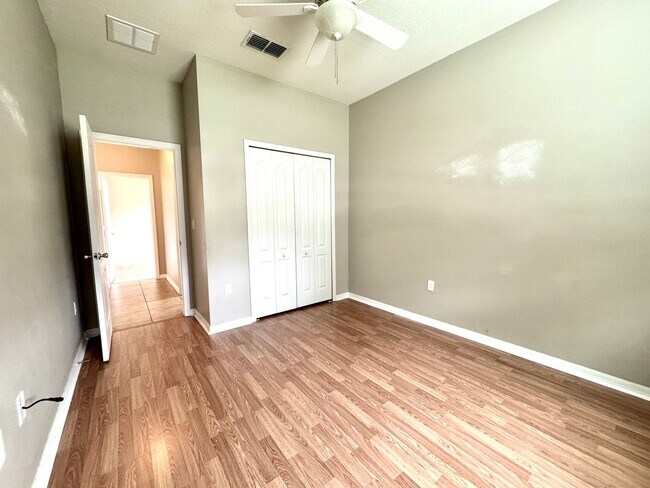 Building Photo - Lake Elsie Reserve 4/2 with Flex Room!