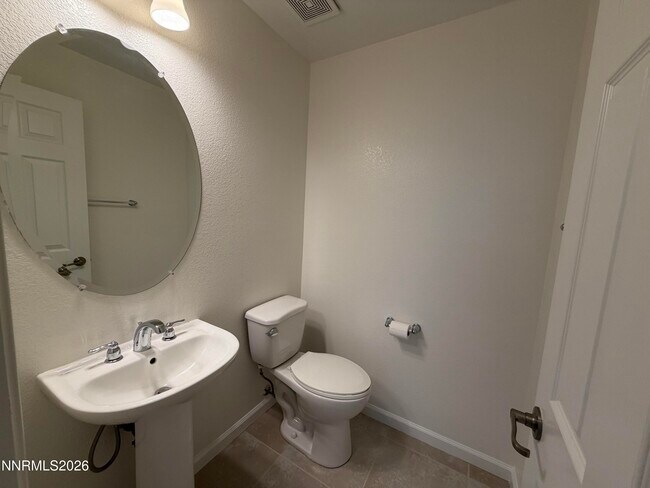 Building Photo - 10890 Oakhaven Dr