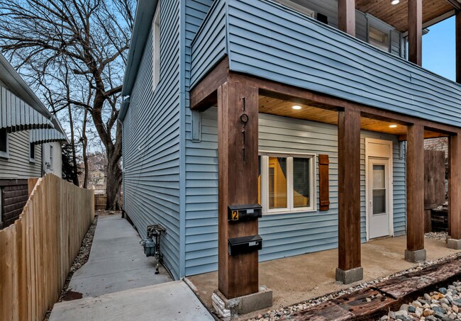 Building Photo - 1911 S 14th St