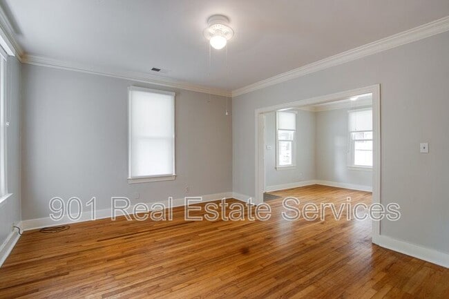 Building Photo - 1034 Meda St