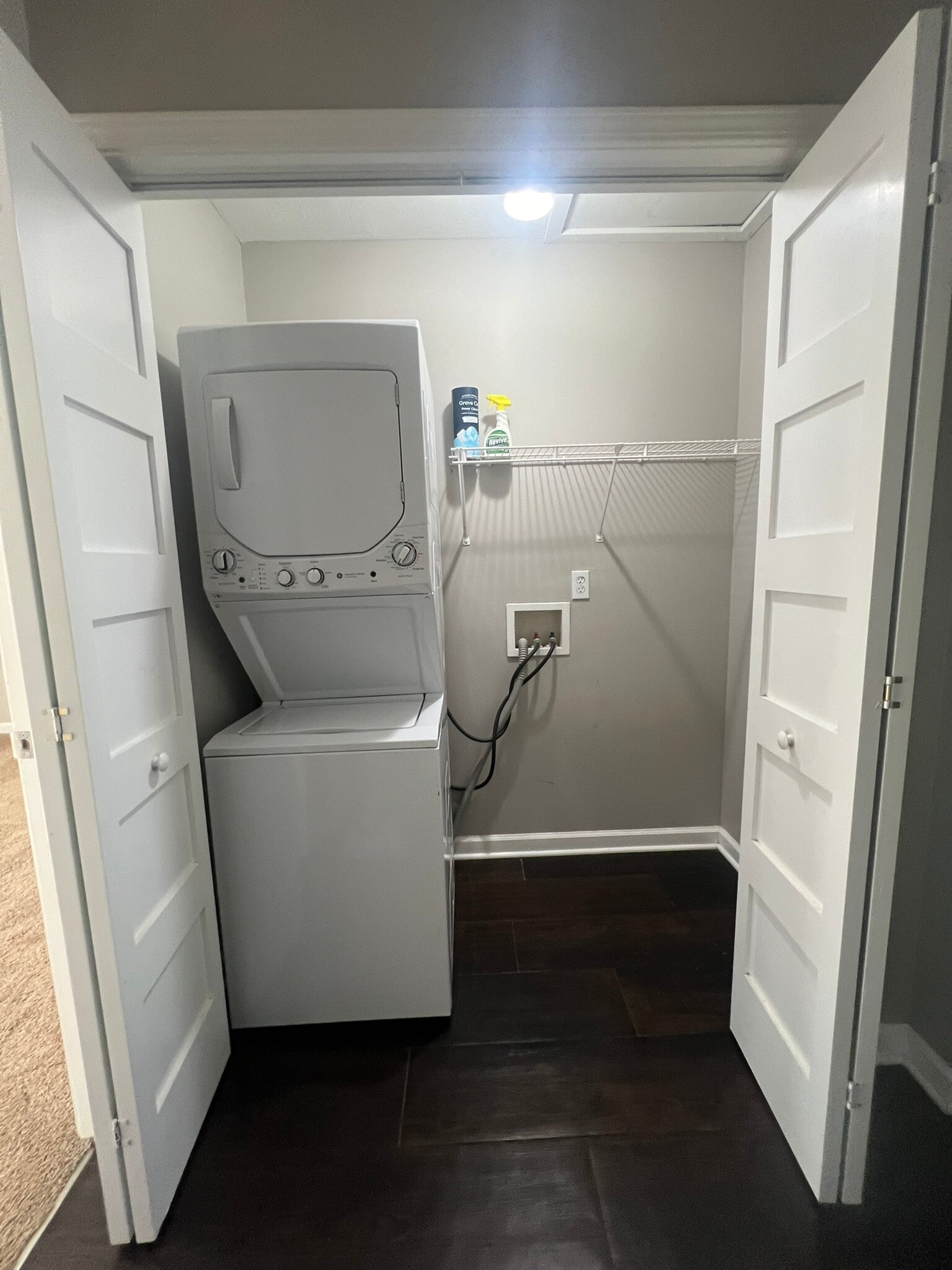 Building Photo - 511 Bernard Ave