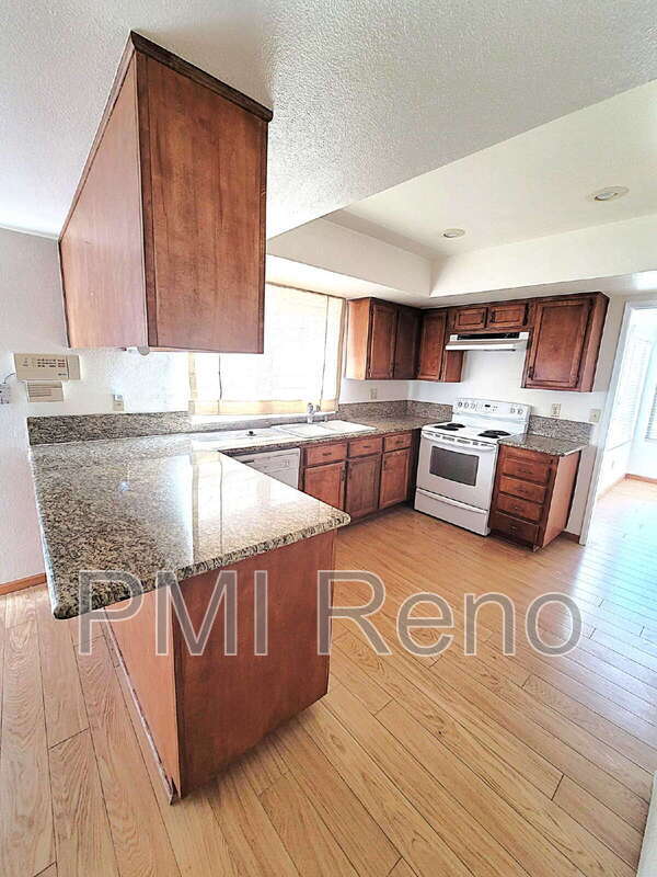 Building Photo - 6403 Meadow Country Dr
