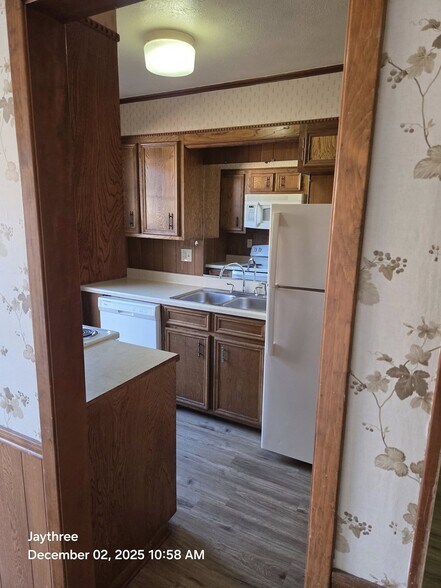 Kitchen - 905 N 24th St