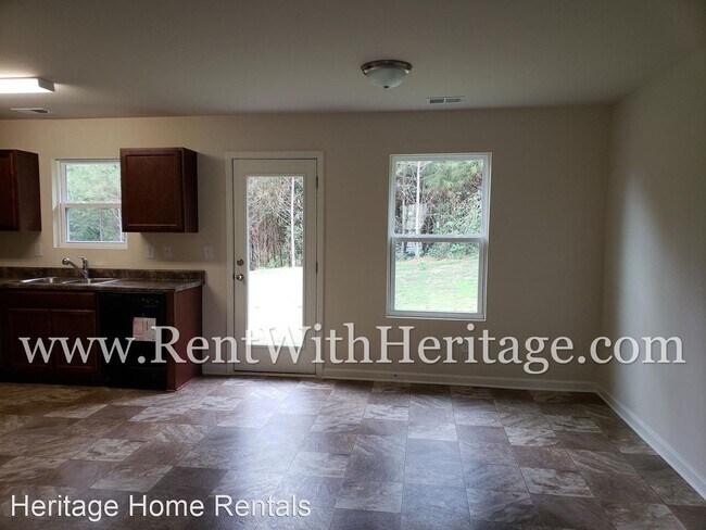 Building Photo - 3 br, 2.5 bath House - 4033 Sitka Drive