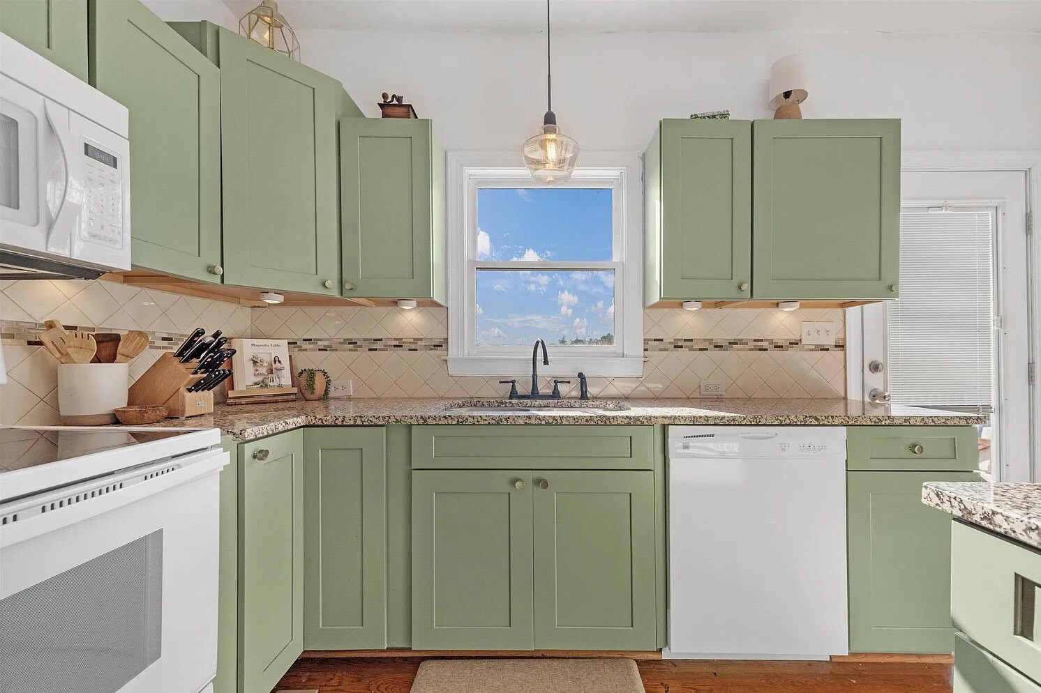 Building Photo - 1565 Bent River Cir