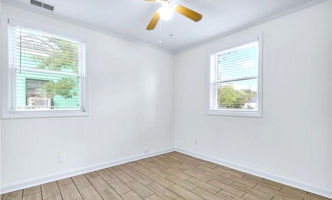 Building Photo - 803 Googe St