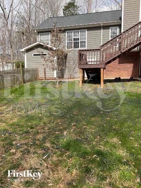 Building Photo - 7815 Pinetuck Ln
