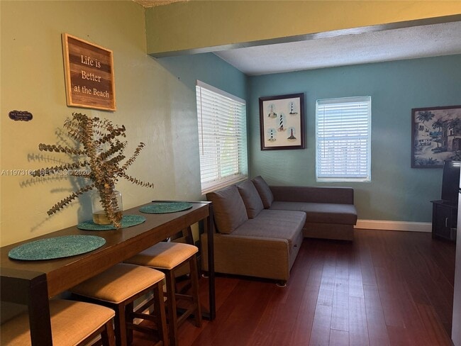 Building Photo - 1544 NW 4th Ave