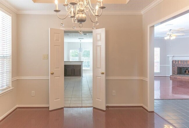 Building Photo - 15411 Seminole Canyon Dr