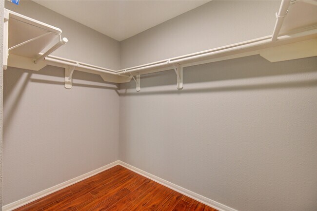 Building Photo - 14802 Newton Falls Ln