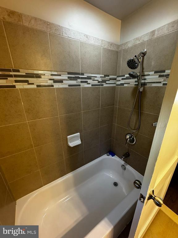 Building Photo - 5411 8th Pl S