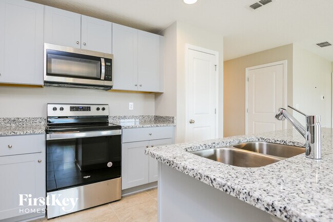 Building Photo - 458 Earhart Dr