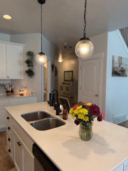 Building Photo - 14518 Juniper Shade Dr