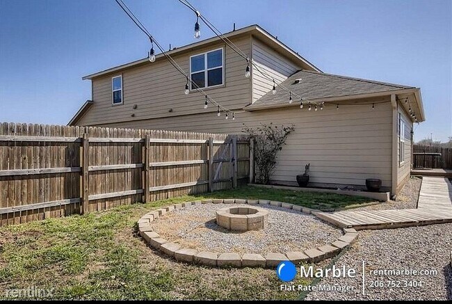 Building Photo - 3 br, 2.5 bath House - 3514 Wickham Ln