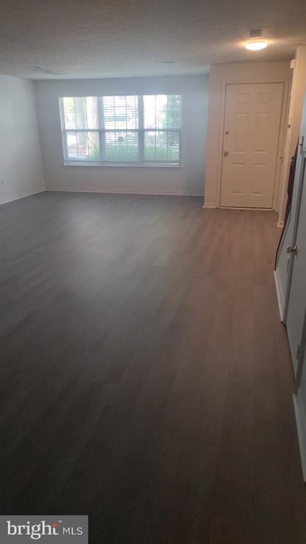Building Photo - 4643 Deepwood Ct