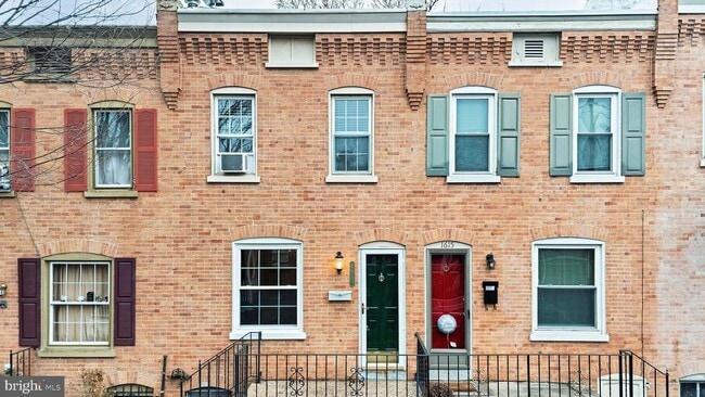 Building Photo - 1613 Laurel St