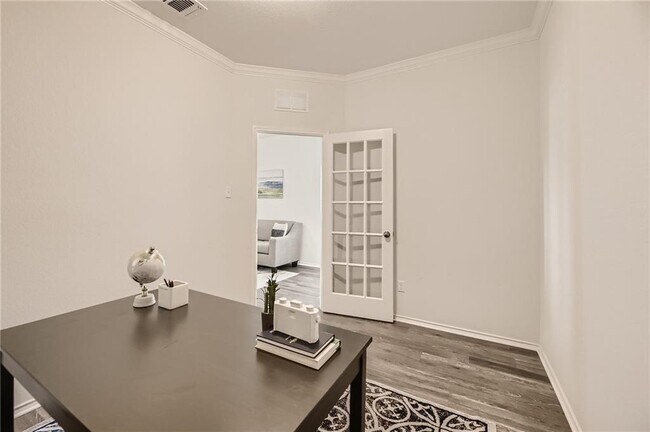 Building Photo - 288 Eves Necklace Dr.