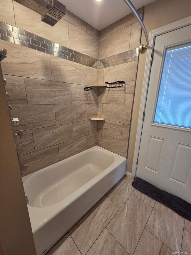 Building Photo - 36 Julie Ln