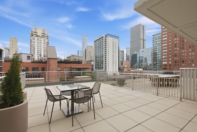 Building Photo - 330 West Grand-808