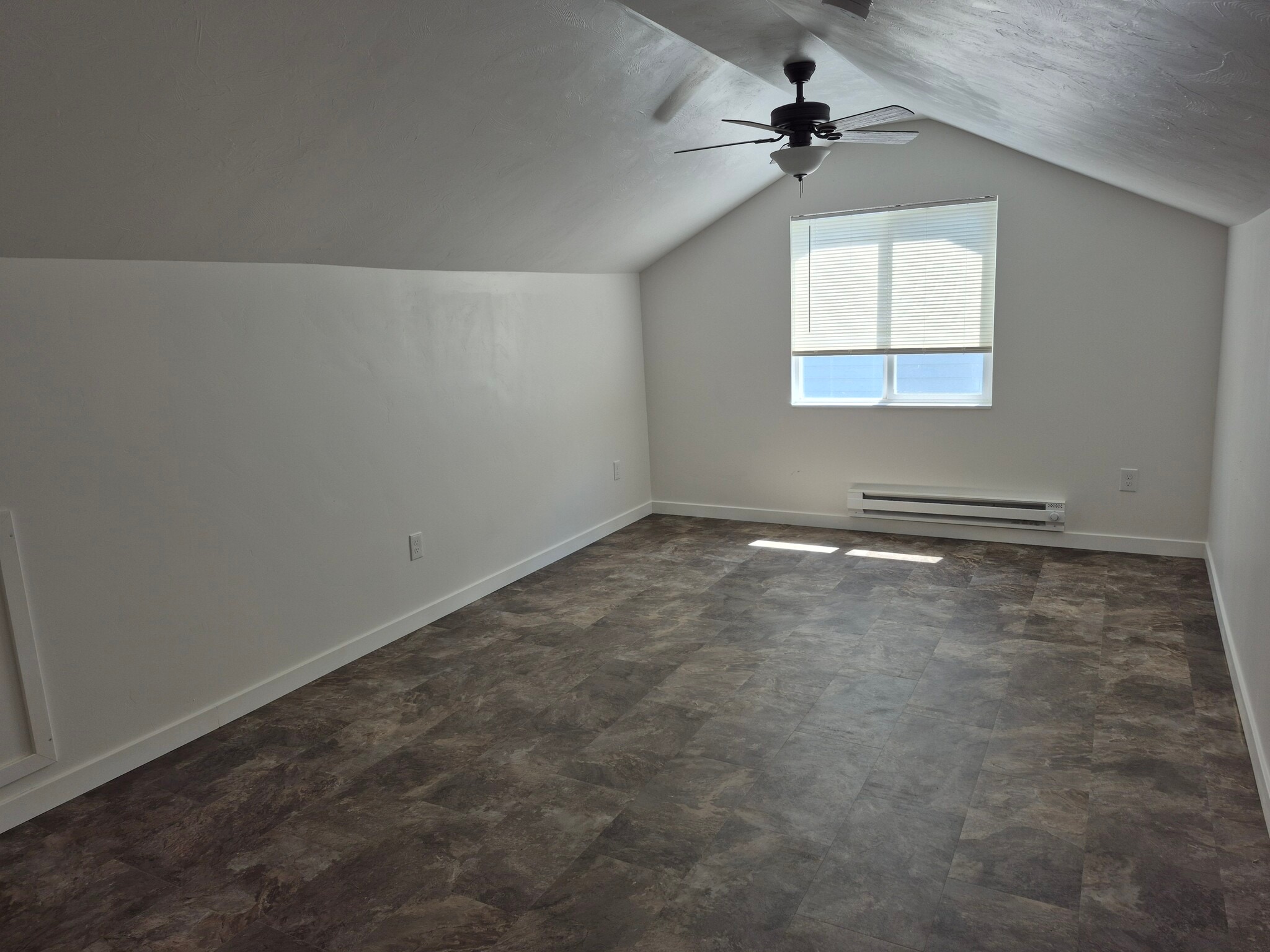 Building Photo - 1152 Stone Dr