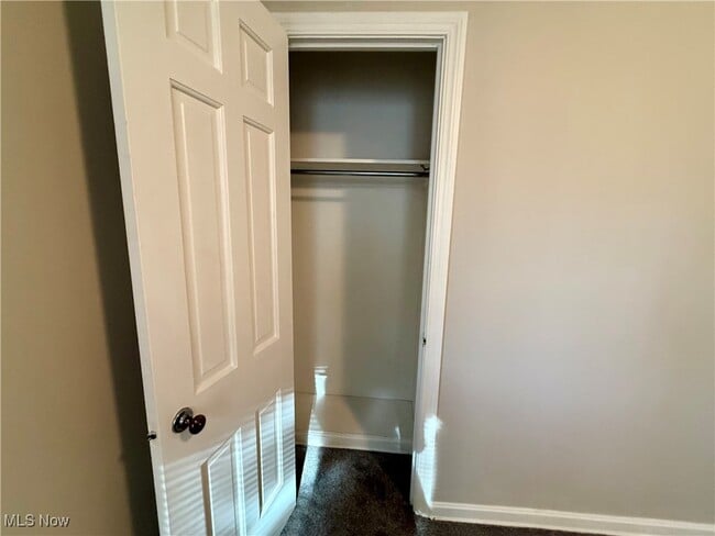 Building Photo - 3625 Rocky River Dr