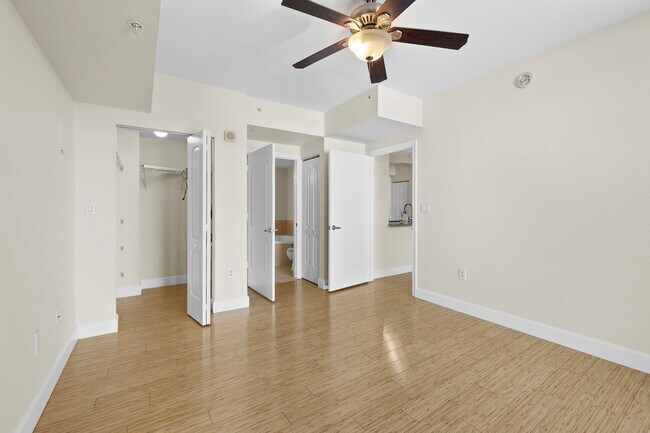 Building Photo - 1830 Radius Dr