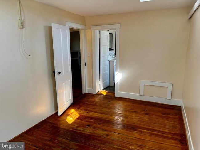 Building Photo - 8122 John Mosby Hwy