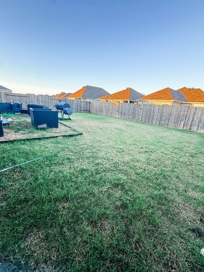 Building Photo - NEW HOME IN PLEASANT HILL AVAILABLE FOR DECEMBER MOVE IN!