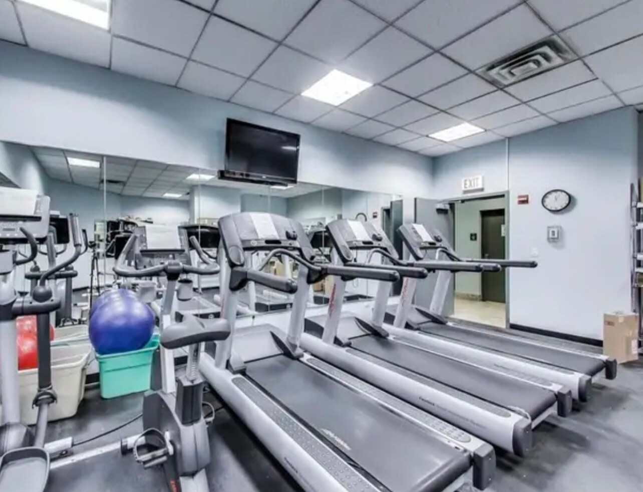 Building Photo - 1600 S Indiana Ave