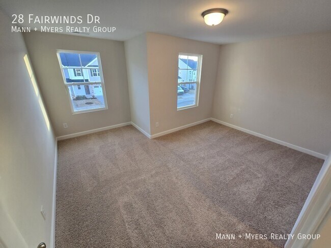 Building Photo - 28 Fairwinds Dr