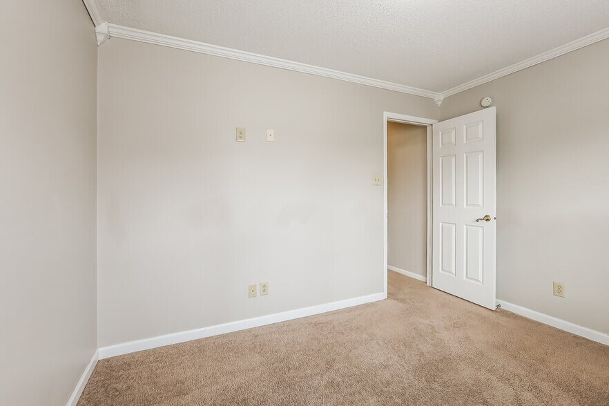 Building Photo - 14456 Orange Blossom Trail