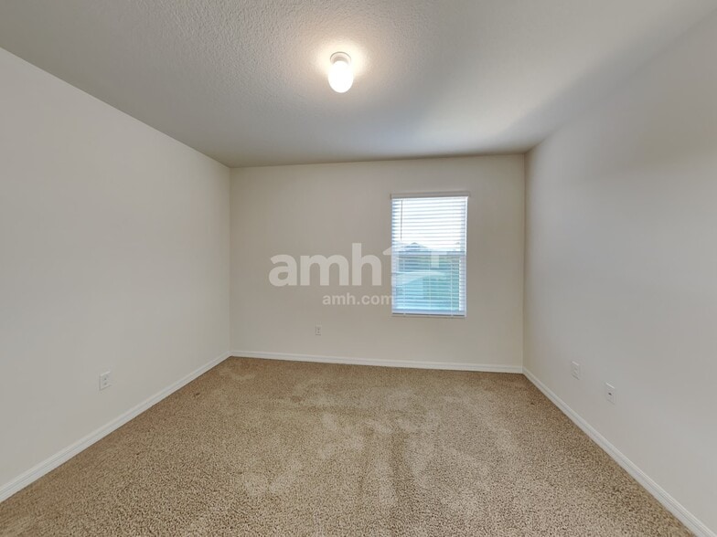 Building Photo - 10925 Carlton Fields Dr