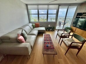 Building Photo - 2150 Sans Souci Blvd