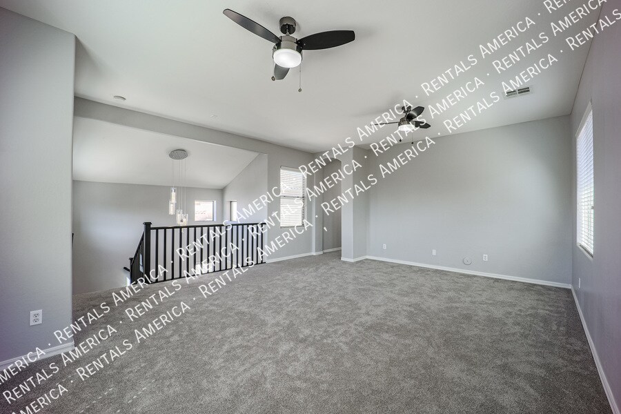Building Photo - 18830 E Swan Dr